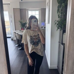 Comfort Colors Cream Tiger Graphic Tee (Size Large)